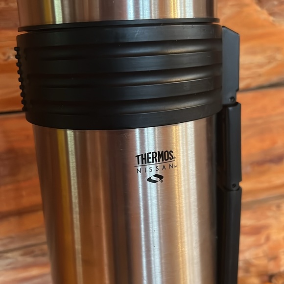 4x14.5” Stainless Steel Thermos - Picture 3 of 6